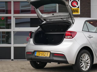 Kia Rio 1.0 TGDI Design Edition NL auto| 1e eigenaar| Dealer onderhouden| Camera / 30