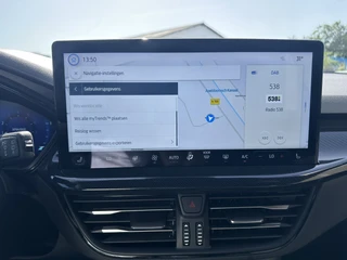 Ford Focus 1.0 EcoBoost Hybrid ST Line X  | Adapt. Cruise | Apple/Android | Stuur- en stoelverwarming | Keyless | PDC v+a incl. camera / 49