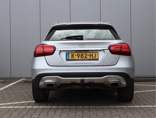 Mercedes-Benz GLA 200 Premium  | Trekhaak | 360 Camera | LED / 7