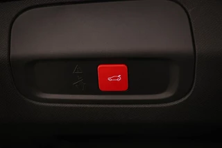 Peugeot e-408 GT 58 kWh | NIEUW | PANORAMADAK | STUURVERWARMING | MASSAGE | DAB | APPLE | 360 CAMERA / 19