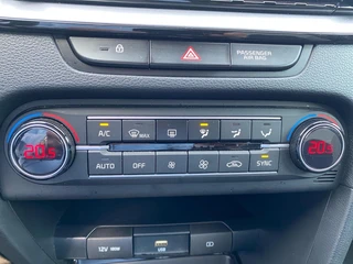 Kia Ceed 1.0 T-GDi GT-Line Edition | Climate control | Navigatie | Parkeercamera | Cruise control | Lane-assist / 20