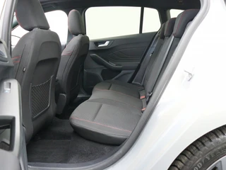 Ford Focus Wagon 1.0 EcoBoost Hybrid ST Line X Private lease €539 p.m. / 18