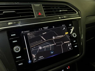 Volkswagen Tiguan 1.5 TSI R-Line Pano Head-up Trekhaak VOL! / 46
