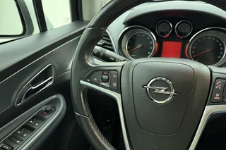 Opel Mokka 1.4 Turbo 140pk Innovation | Navigatie | Parkeersensoren | Camera | Trekhaak | Cruise control | Dealer onderhouden | 19" lichtmetalen velgen | Climate control / 24