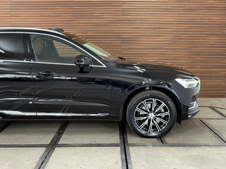 Volvo XC60 2.0 T5 Inscription | 250PK | Automaat | Leder | Camera | Trekhaak | Pano | Navi | 12,3” Digitaal Display / 50