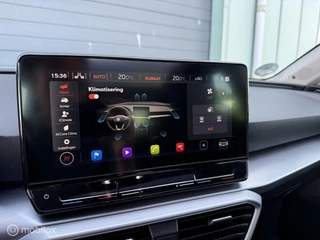 Seat Leon Sportstourer 1.5 eTSI FR / Pano / Trekhaak / Beats / 24