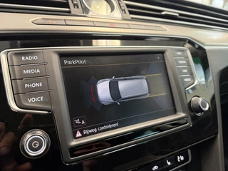 Volkswagen Passat Variant 1.4 TSI ACT Connected Series  R-line Carplay Navigatie 24 Maanden garantie* (Vraag naar de voorwaarden) / 20