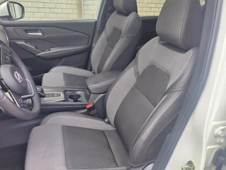 Nissan QASHQAI 1.3 MHEV Xtronic N-Connecta uit 2025 Rijklaar + Fabrieksgarantie  Automaat  Panorama-dak Henk Jongen Auto's in Helmond,  al 50 jaar service zoals 't hoort! / 22