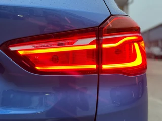 BMW X1 X1 sDrive20i High Executive M Sport I Automaat I HUD I LED I Stoelverw. I Sportstoel / 12