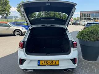 Volkswagen T-ROC 1.5 TSI R-Line Edition * Camera * Massage * Parkeerhulp / 12