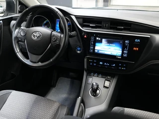 Toyota Auris 1.8 Hybrid Aspiration / 21