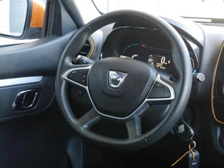 Dacia Spring Expression 27 kWh | Achteruitrijcamera | Parkeersensoren achter | Lichtmetalen velgen | Airco | Navigatiesysteem | Bluethooth | Elektrisch bedienbare ramen / 14
