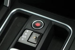 SEAT Leon 1.4 TSI 204pk eHybrid PHEV FR Business Intense Stoelverwarming Navigatie / 5