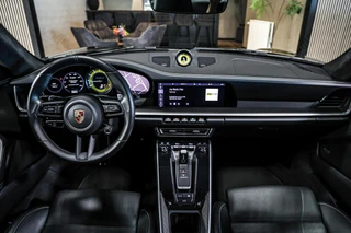 Porsche 911 3.8 Turbo S|PCCB|Matrix|Chrono|Schuifdak|Carbon / 2