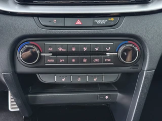 Kia ProCeed 1.0 T-GDi GT-Line  - Panorama dak - Elektrische Achterklep - Cruise Control - Navigatie - Climate Control - - Fabrieksgarantie tot 10-2030 / 31