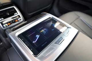 BMW 7 Serie 750i xDrive High Executive  | NAP! | FULL PPF | DEALER.OND | STOELVENTILATIE | B&W | / 70
