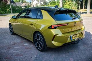 Opel Astra 1.2 Turbo 130 PK Ultimate Automaat Panodak | Camera | AGR Stoelen | Dodehoek Detectie | Adaptieve Cruise Control | 24DKM! | Rijklaar / 20