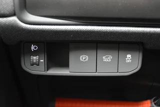 KIA Ev3 81,4 kWh 204pk Plus Advanced TREKHAAK / 19
