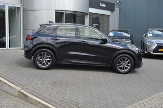 Lexus LBX 1.5 2WD / 4
