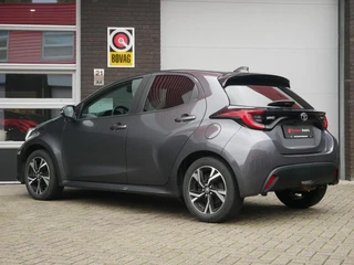 Toyota Yaris 1.5 Hybrid Dynamic Dealer onderhouden| ACC / 4