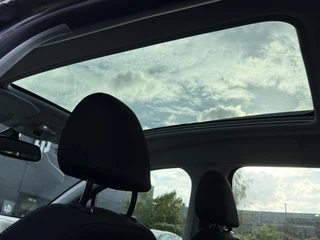 Peugeot 2008 Blue Lion 1.2 PureTech 130PK Navigatie, Parkeersensoren, Trekhaak, Panoramadak, Apple Carplay, Android Auto / 10