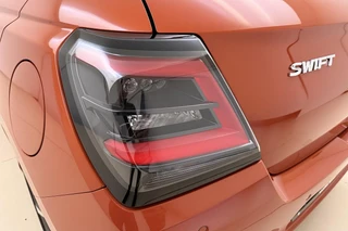 Suzuki Swift 1.2 Style Smart Hybrid 83pk | Automaat | Navigatie | Climate Control | Cruise Control Adaptief | Camera | Stoelverwarming | Draadloos Apple Carplay - Android Auto / 18