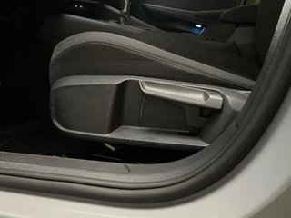 Volkswagen Golf Variant 1.0 TSI 110pk Life Camera DAB+ Navigatie / 20