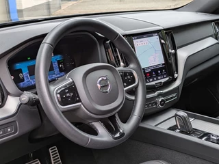 Volvo XC60 2.0 T6 Plug-in hybrid AWD R-Design|Panodak|Memory|Sportstoelen|Keyless-Entry|Facelift 12-2021| / 18