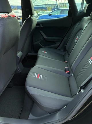 SEAT Arona 1.5 TSI EVO FR Business Intense | Climate control | Navigatie | Camera | Cruise control | Elektrisch Pakket | Parkpilot | Trekhaak | / 23