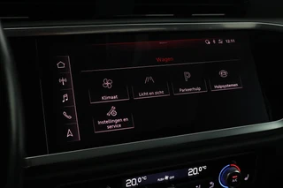 Audi Q3 35 TFSI 150pk Business Edition Trekhaak Camera Stoelverwarming LED Virtual Cockpit Navigatie Panoramadak / 30
