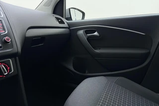 Volkswagen Polo 1.0 Comfortline Edition / 26