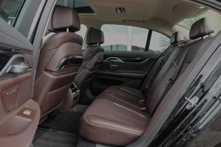 BMW 7-serie 740i High Executive | 2e eigenaar | Driving Assistant Plus | Innovation pakket | Massage | Dodehoekdetectie | Adaptieve cruise | 360 camera | Stoelventilatie | Gesture control / 20