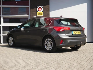 Ford Focus 1.5 EcoBoost Titanium Business NL Auto| Trekhaak| Dealer onderhouden / 4