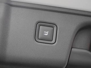 Leapmotor C10 Design 69.9 kWh | Demo | Diverse kleuren leverbaar | 1500 kg trekgewicht | Wltp 420 km | Stuurverwarming | Stoelverwarming en koeling | Elektrisch verstelbare voorstoelen | Navigatie | Keyless entry & start | 20 inch lichtmetalen velgen | Led verlichting / 41
