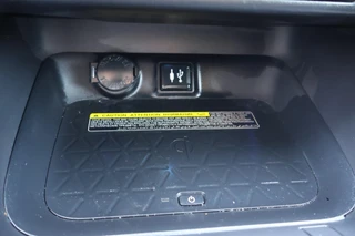 Toyota RAV4 2.5 HYBRID EXECUTIVE JBL NAVI APPLE/ANDROID EL-STOEL MET GEHEUGEN DODEHOEK DETECTIE EL.A.KLEP LED DAB 360* / 25