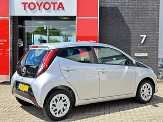 Toyota Aygo PLAY AIRCO CAMERA APPLE/ANDROID AUDIO-STUURWIELBED. BLUETOOTH LED-DAGRIJ / 5