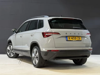 Škoda Karoq 1.5 TSI ACT Business Edition Plus Panoramadak | Camera | Adaptive cruise | Stoelverwarming | Full LED | NL auto | Dealer onderhouden / 14