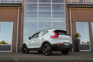 Volvo XC40 1.5 T2 Momentum Core | 1e eigenaar | NL auto | Navigatie | Cruise control | Bluetooth | LED | Parkeersensoren | Bluetooth | Botsherkenning | Rijstrooksensor / 7