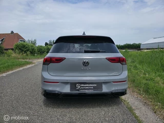 Volkswagen Golf 1.5 eTSI R-Line / Sfeer / Carplay / Camera / 37