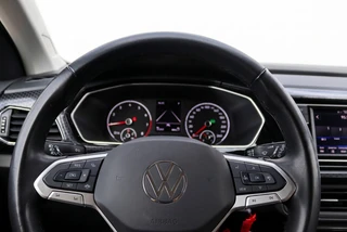Volkswagen T-Cross 1.0 TSI Style 110PK DSG | Winterpakket | Carplay/Android Auto | Luxe LED / 15