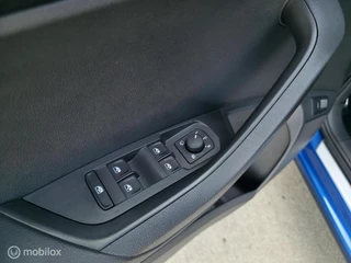 Skoda Karoq 1.5 TSI ACT Sportline / Trekh. / Carplay / Navi / 31
