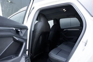 Audi A3 Sportback 35 TFSI S Line  | Carplay | Stoelver. | Parkeersens. | / 25