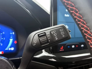 Ford Focus Wagon 1.0 EcoBoost Hybrid ST Line X | Camera | Stoelverwarming | Cruise Control | Leder | / 28