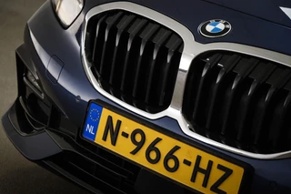 BMW 1-serie 118i Business Edition | SPORT LINE | PANORAMADAK | SPORTSTOELEN | DAB | APPLE / 15