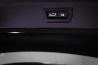 BMW X3 xDrive20i M-Sport Business Edition Plus | PANORAMADAK | STUURVERWARMING | TREKHAAK | 20" / 20