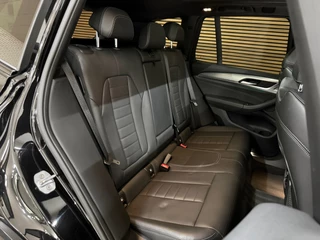 BMW X3 XDrive30i High Ex. M-Sport | Shadow-Line | Pano | Trekhaak | 20"| Ambient | Driving + Park Assist | Adaptief M-onderstel / 25