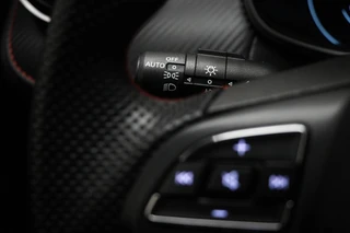 Mg ZS | STOELVERWARMING | DAB | APPLE | 360 CAMERA / 35