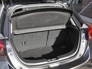 Mazda 2 1.5 Skyactiv-G Dynamic+ | Cruise control | Trekhaak | Airco | Lichtmetalen velgen | 5 deurs | Navigatiesysteem | Elektrische ramen / 11