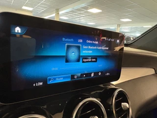 Mercedes-Benz GLC-klasse 300e 4MATIC Premium Plus / trekhaak / sfeer verlichting / panorama-dak / virtual / 35