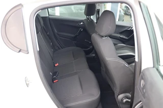 Peugeot 208 1.2 PureTech Active|Parelmoer wit|Automaat|Airco|Cruise|Telefoon|PDC / 12